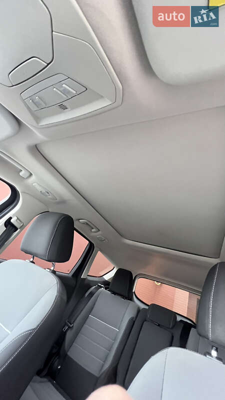 Внедорожник / Кроссовер Ford Escape 2012 в Ивано-Франковске