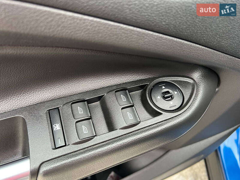 Позашляховик / Кросовер Ford Escape 2016 в Львові фото 16 Позашляховик / Кросовер Ford Escape 2016 в Львові