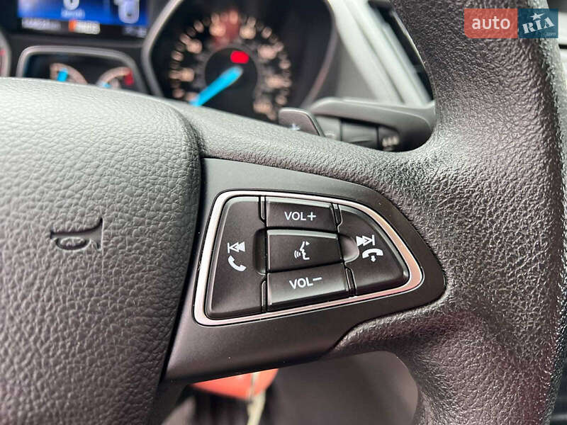 Позашляховик / Кросовер Ford Escape 2016 в Львові фото 24 Позашляховик / Кросовер Ford Escape 2016 в Львові