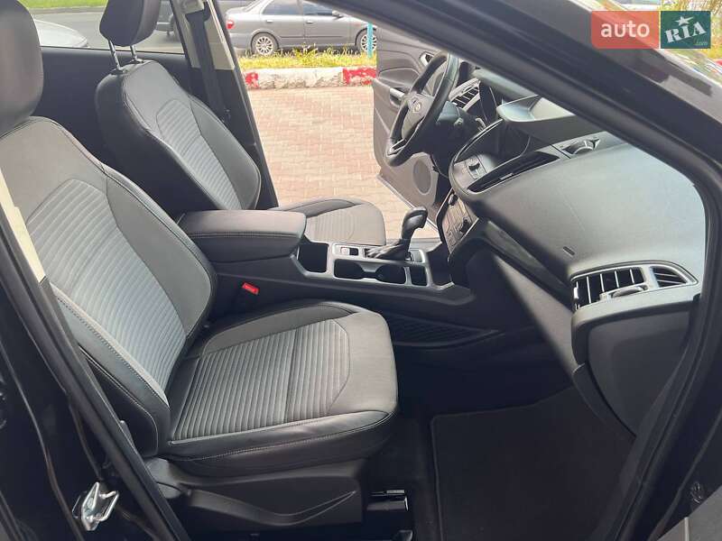 Внедорожник / Кроссовер Ford Escape 2019 в Одессе