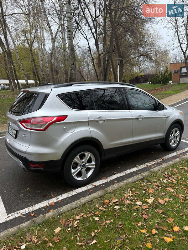 Внедорожник / Кроссовер Ford Escape 2014 в Чернигове