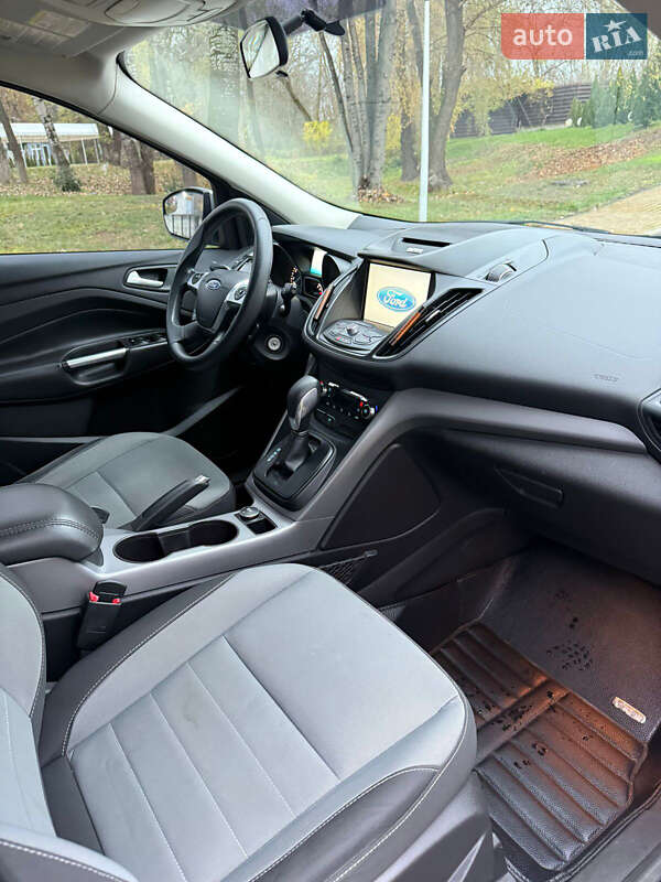 Внедорожник / Кроссовер Ford Escape 2014 в Чернигове