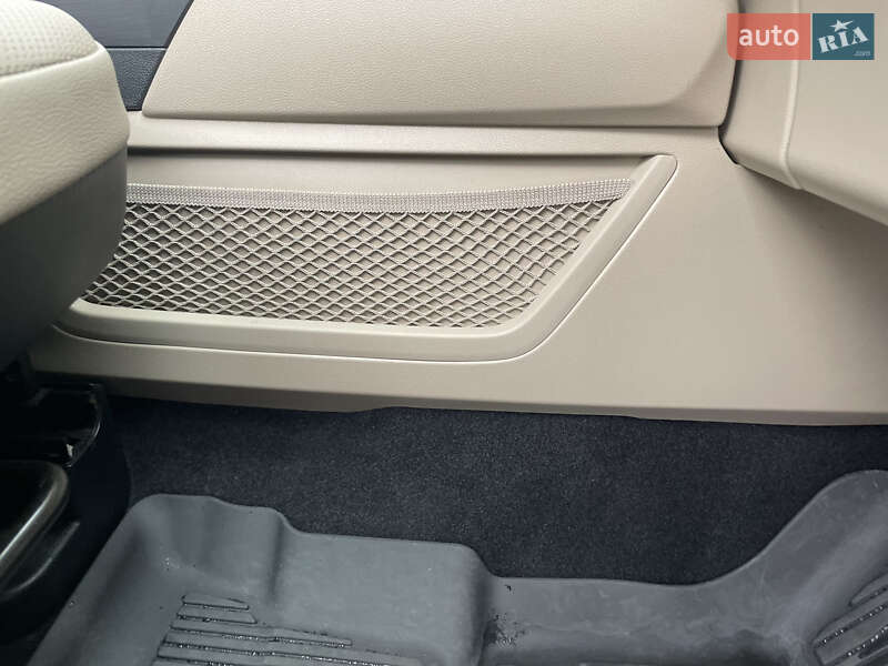 Позашляховик / Кросовер Ford Escape 2020 в Дніпрі