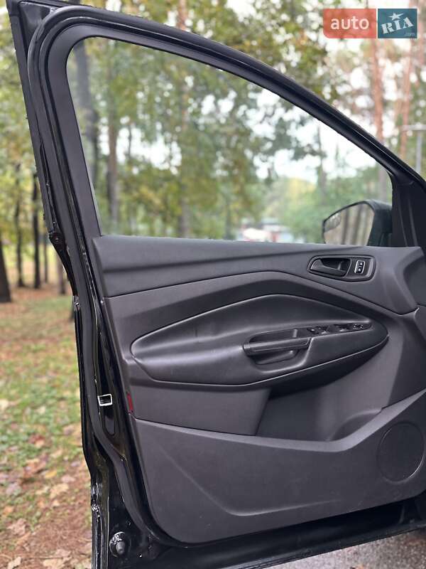 Позашляховик / Кросовер Ford Escape 2017 в Києві фото 31 Позашляховик / Кросовер Ford Escape 2017 в Києві