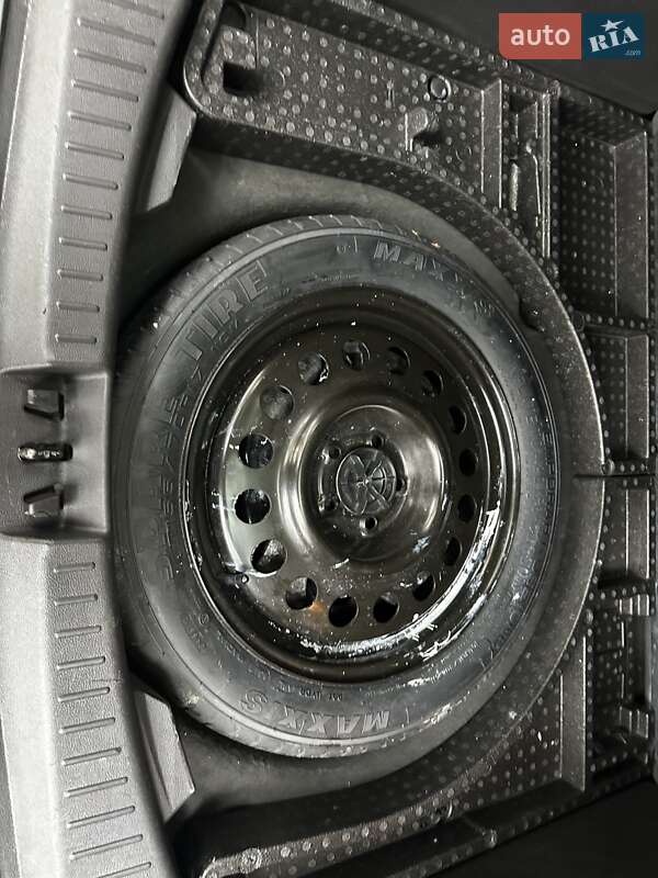 Позашляховик / Кросовер Ford Escape 2017 в Києві фото 36 Позашляховик / Кросовер Ford Escape 2017 в Києві