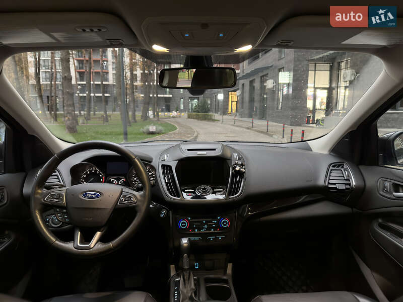 Позашляховик / Кросовер Ford Escape 2016 в Києві фото 8 Позашляховик / Кросовер Ford Escape 2016 в Києві