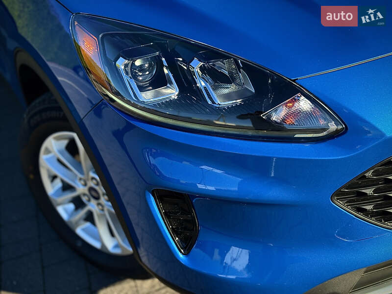 Позашляховик / Кросовер Ford Escape 2019 в Стрию