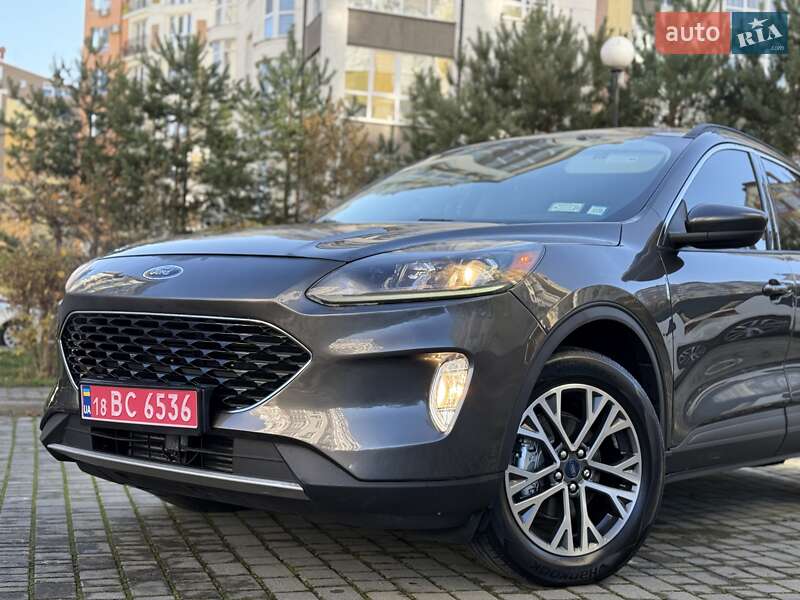 Внедорожник / Кроссовер Ford Escape 2019 в Ивано-Франковске