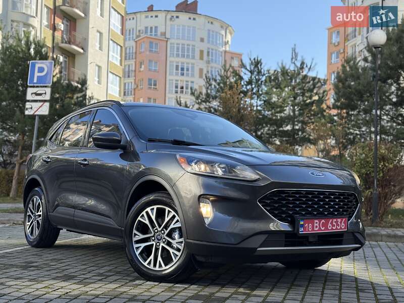 Внедорожник / Кроссовер Ford Escape 2019 в Ивано-Франковске