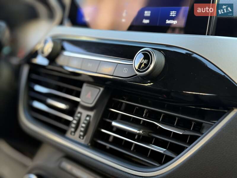 Внедорожник / Кроссовер Ford Escape 2019 в Ивано-Франковске