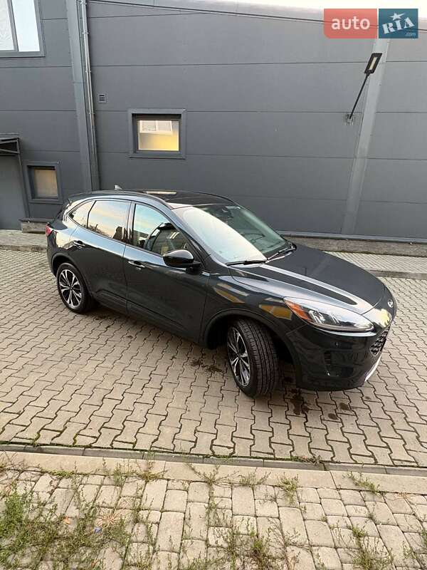 Позашляховик / Кросовер Ford Escape 2022 в Шепетівці