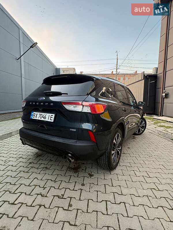 Позашляховик / Кросовер Ford Escape 2022 в Шепетівці