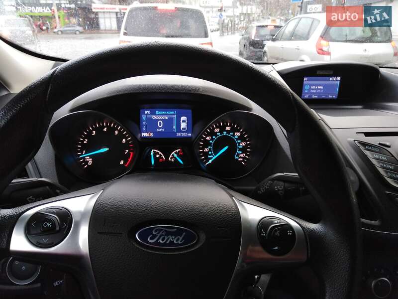 Внедорожник / Кроссовер Ford Escape 2015 в Сумах