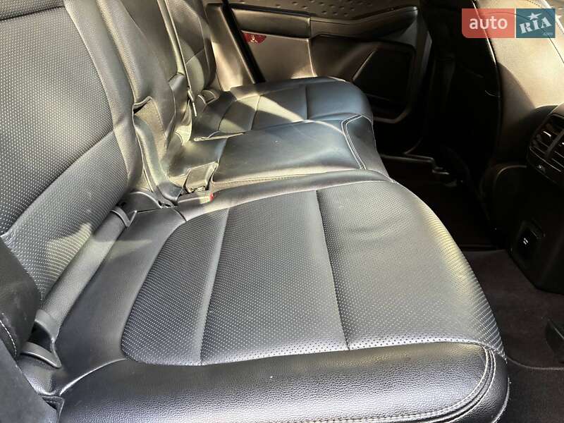 Внедорожник / Кроссовер Ford Escape 2019 в Ивано-Франковске