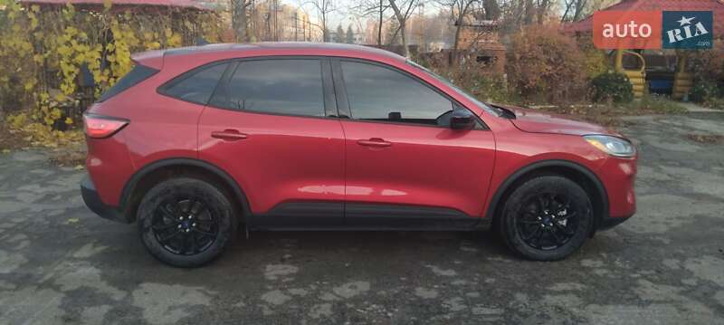 Позашляховик / Кросовер Ford Escape 2020 в Тернополі