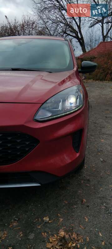 Позашляховик / Кросовер Ford Escape 2020 в Тернополі