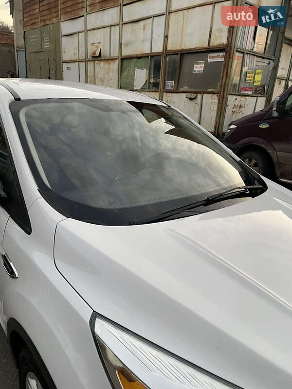 Позашляховик / Кросовер Ford Escape 2017 в Чернівцях фото 13 Позашляховик / Кросовер Ford Escape 2017 в Чернівцях