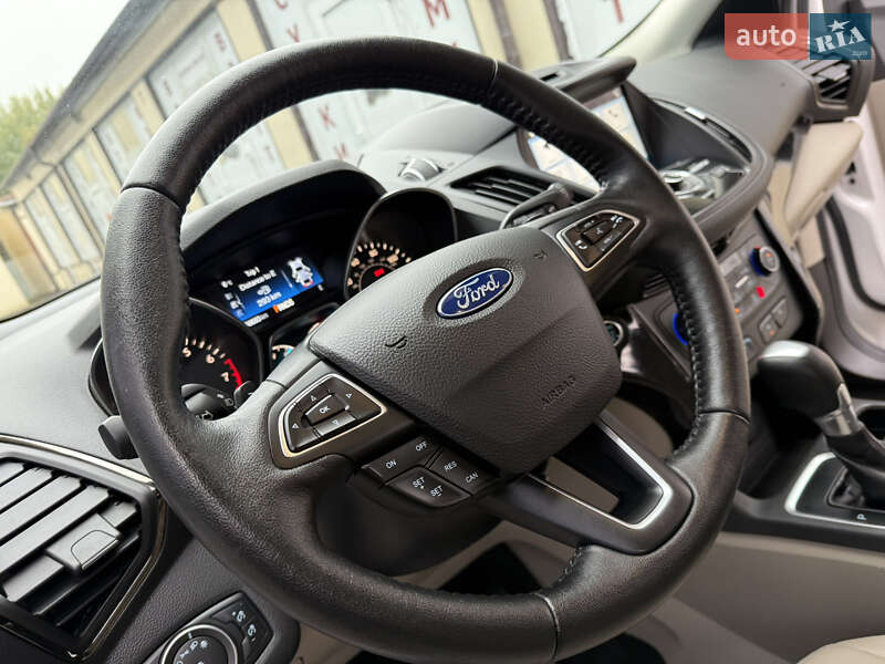 Позашляховик / Кросовер Ford Escape 2017 в Дрогобичі фото 51 Позашляховик / Кросовер Ford Escape 2017 в Дрогобичі