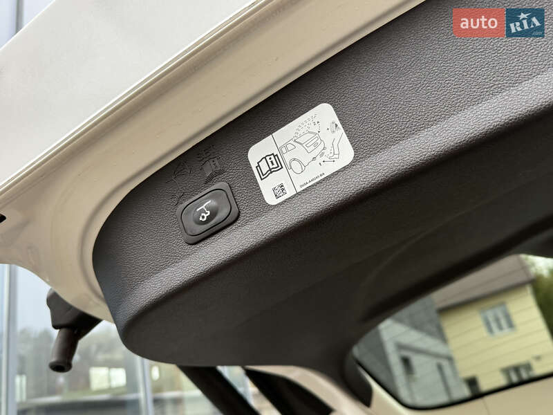 Позашляховик / Кросовер Ford Escape 2017 в Дрогобичі фото 77 Позашляховик / Кросовер Ford Escape 2017 в Дрогобичі