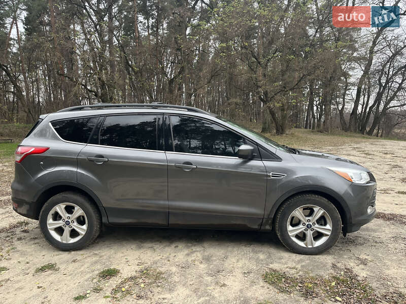 Позашляховик / Кросовер Ford Escape 2012 в Варві