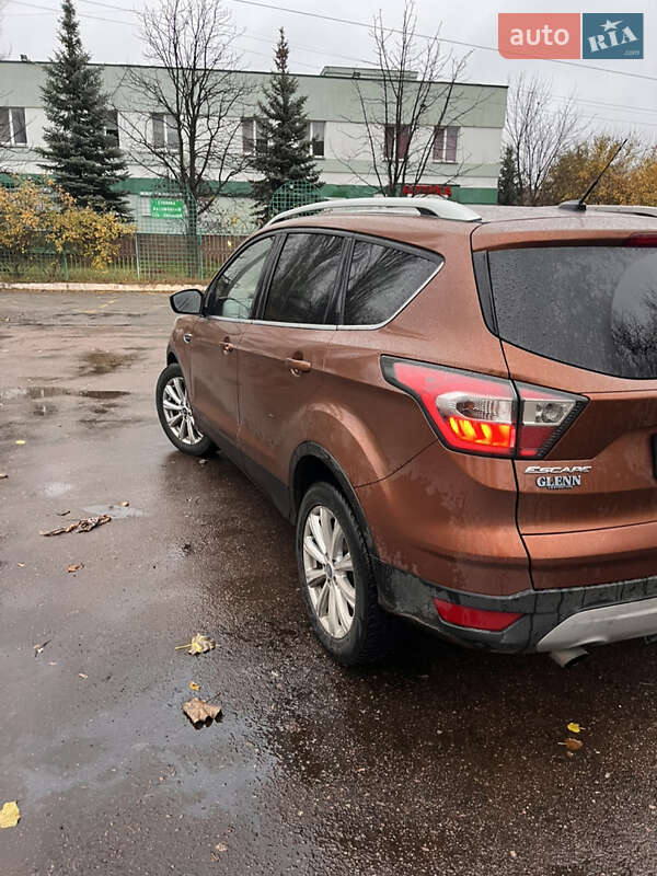 Позашляховик / Кросовер Ford Escape 2016 в Києві