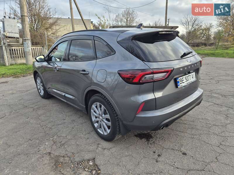 Позашляховик / Кросовер Ford Escape 2023 в Миколаєві