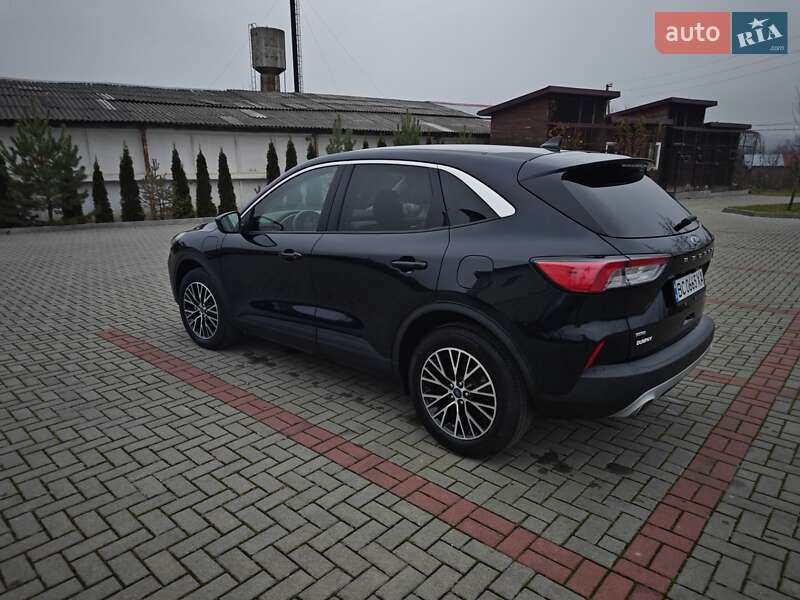 Внедорожник / Кроссовер Ford Escape 2021 в Золочеве