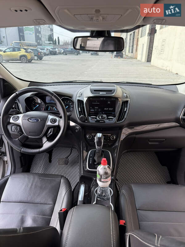 Внедорожник / Кроссовер Ford Escape 2013 в Тернополе