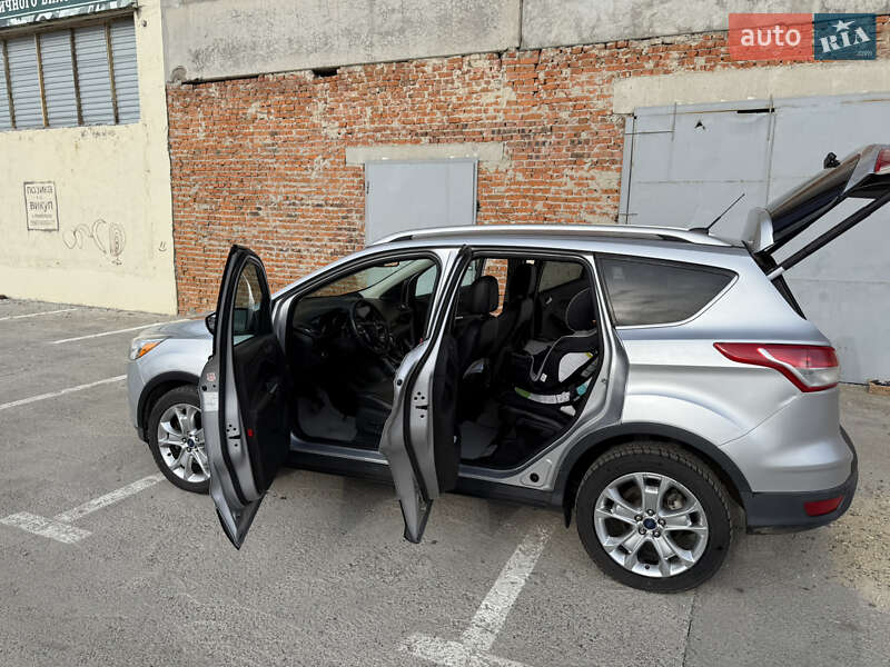 Внедорожник / Кроссовер Ford Escape 2013 в Тернополе
