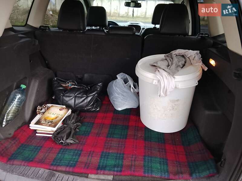 Внедорожник / Кроссовер Ford Escape 2013 в Иршаве