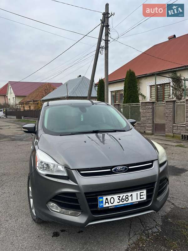 Внедорожник / Кроссовер Ford Escape 2013 в Иршаве