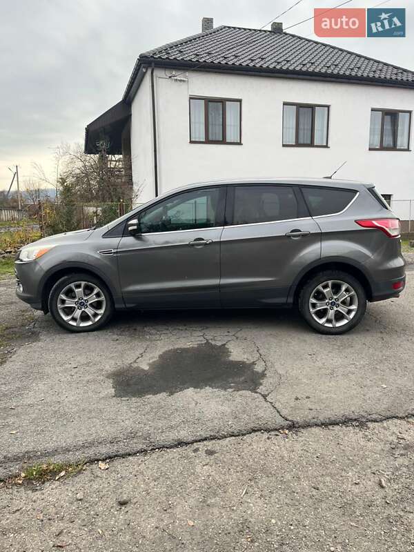 Внедорожник / Кроссовер Ford Escape 2013 в Иршаве
