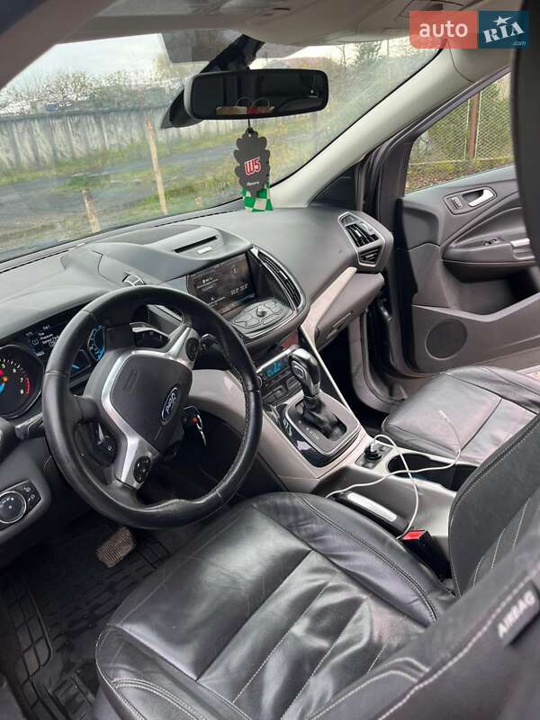 Внедорожник / Кроссовер Ford Escape 2013 в Иршаве