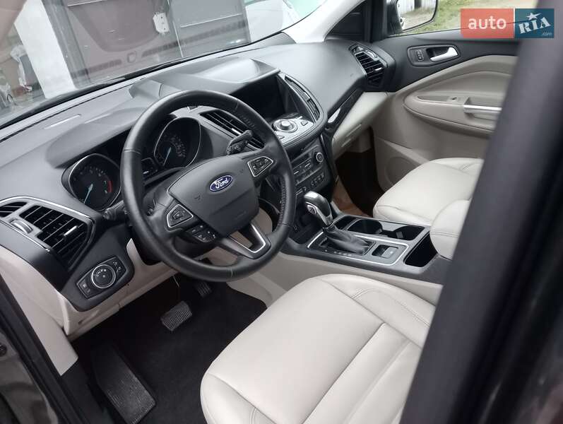 Позашляховик / Кросовер Ford Escape 2019 в Івано-Франківську