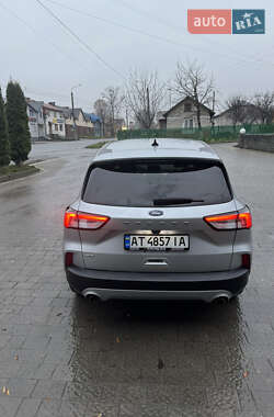 Позашляховик / Кросовер Ford Escape 2020 в Івано-Франківську
