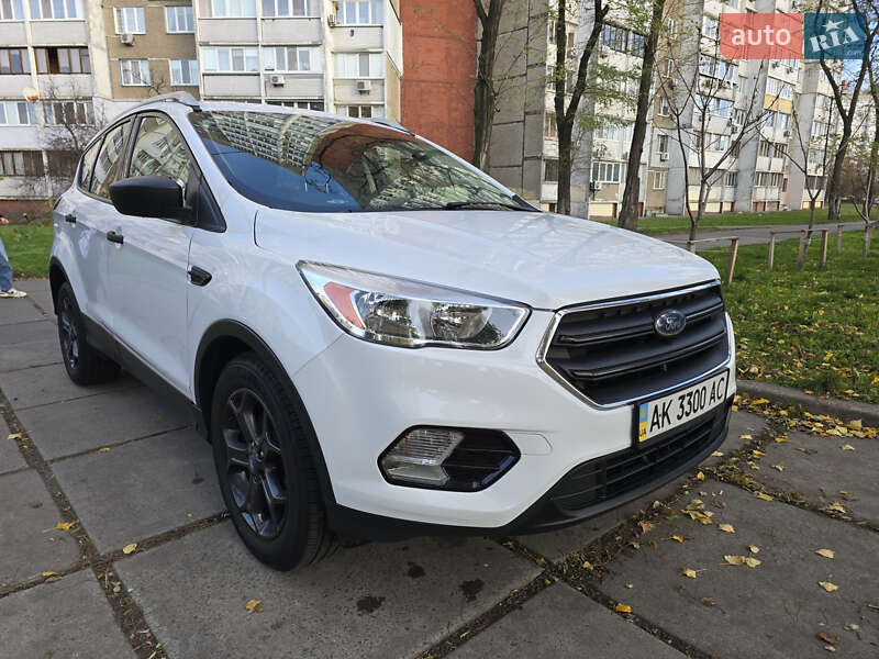 Позашляховик / Кросовер Ford Escape 2018 в Києві фото Позашляховик / Кросовер Ford Escape 2018 в Києві