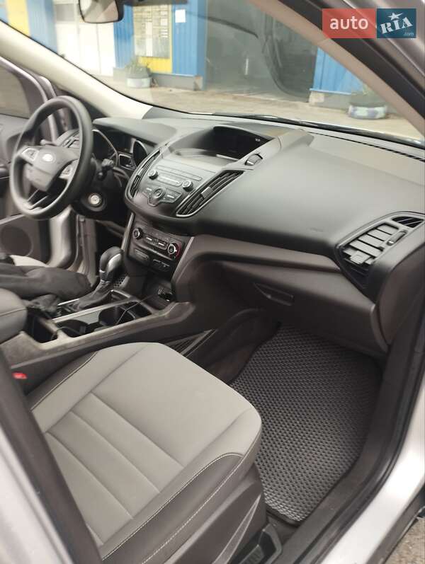 Внедорожник / Кроссовер Ford Escape 2019 в Запорожье фото 15 Внедорожник / Кроссовер Ford Escape 2019 в Запорожье