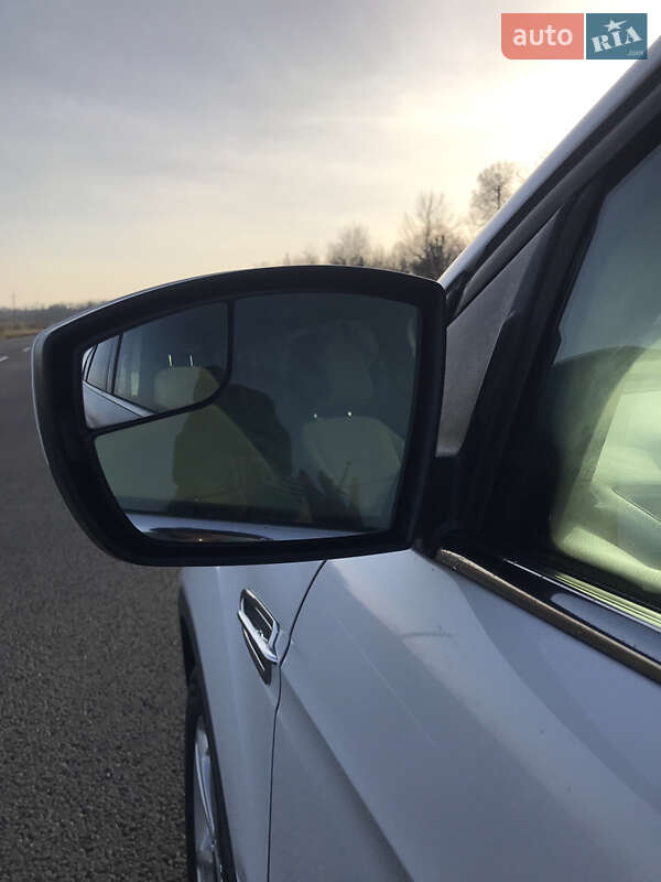 Внедорожник / Кроссовер Ford Escape 2013 в Окнах