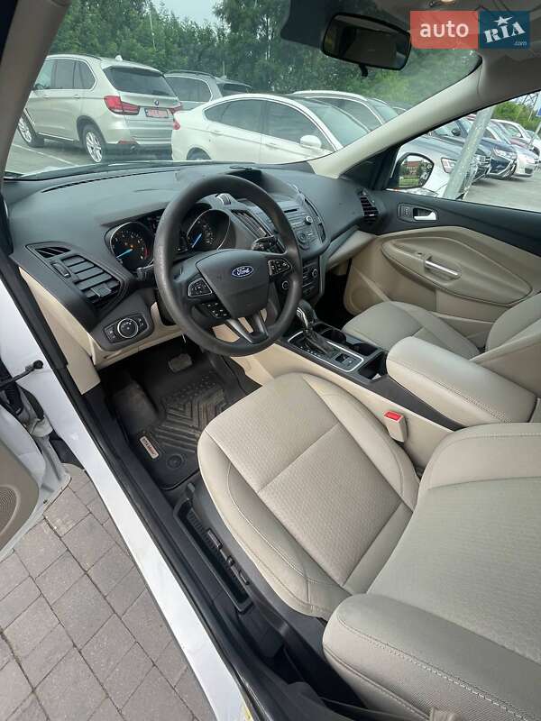 Позашляховик / Кросовер Ford Escape 2018 в Львові фото 7 Позашляховик / Кросовер Ford Escape 2018 в Львові