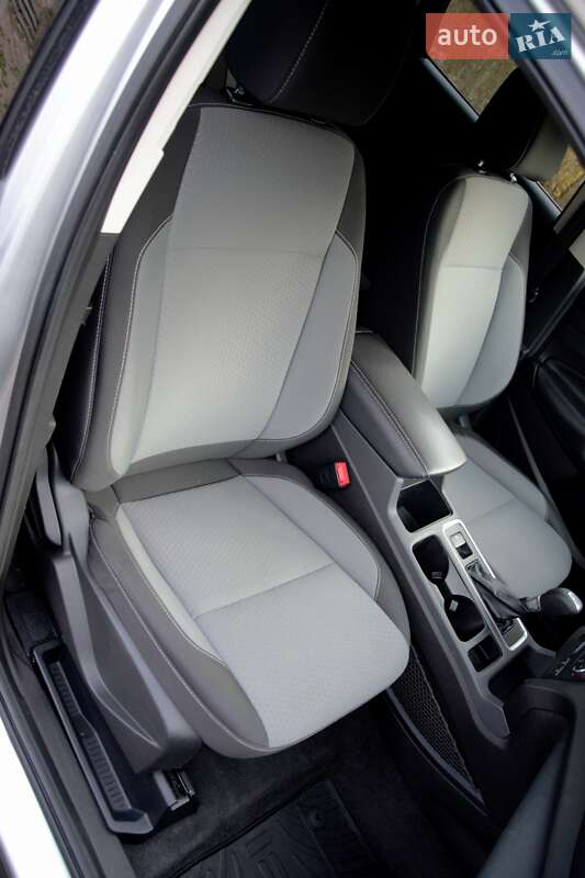 Позашляховик / Кросовер Ford Escape 2017 в Житомирі