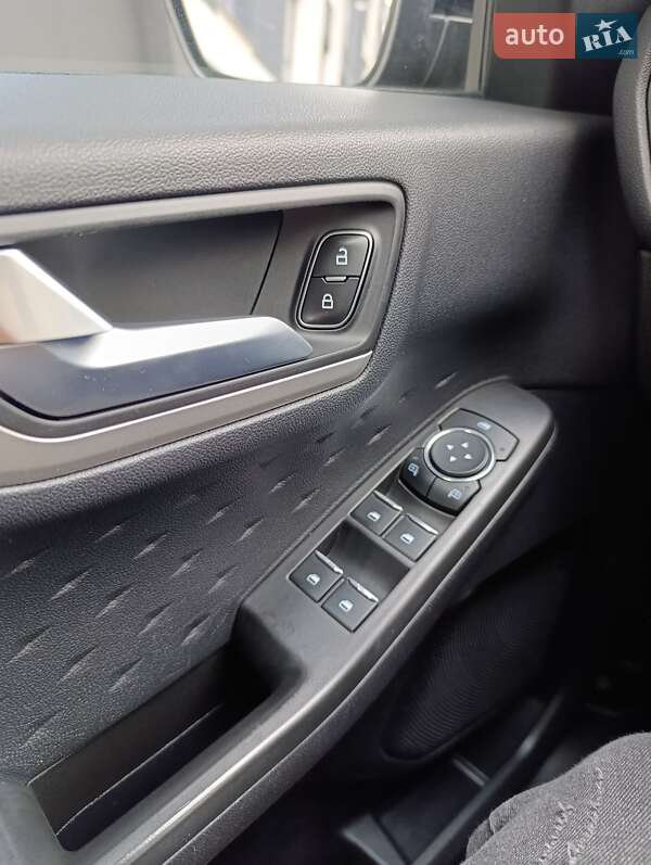 Внедорожник / Кроссовер Ford Escape 2020 в Ивано-Франковске