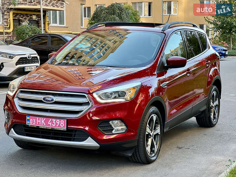 Внедорожник / Кроссовер Ford Escape 2018 в Киеве