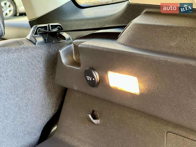 Внедорожник / Кроссовер Ford Escape 2018 в Киеве