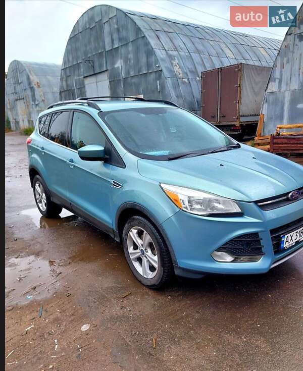 Внедорожник / Кроссовер Ford Escape 2013 в Харькове