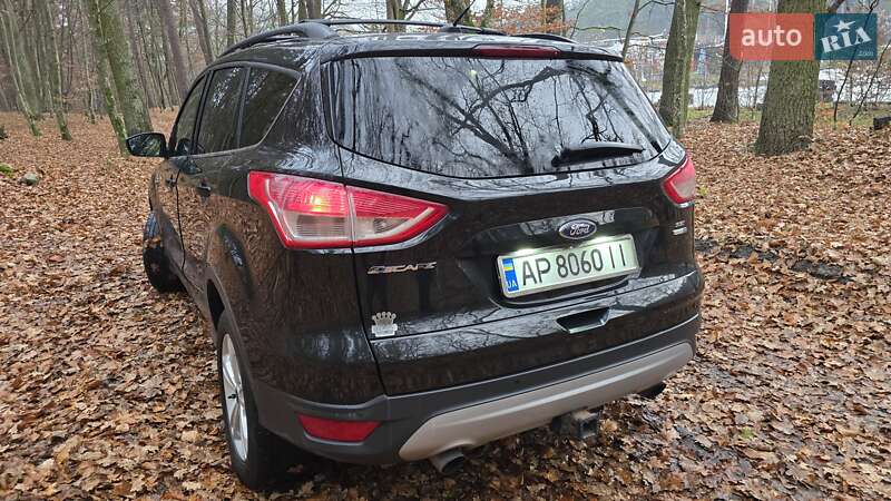 Внедорожник / Кроссовер Ford Escape 2015 в Львове
