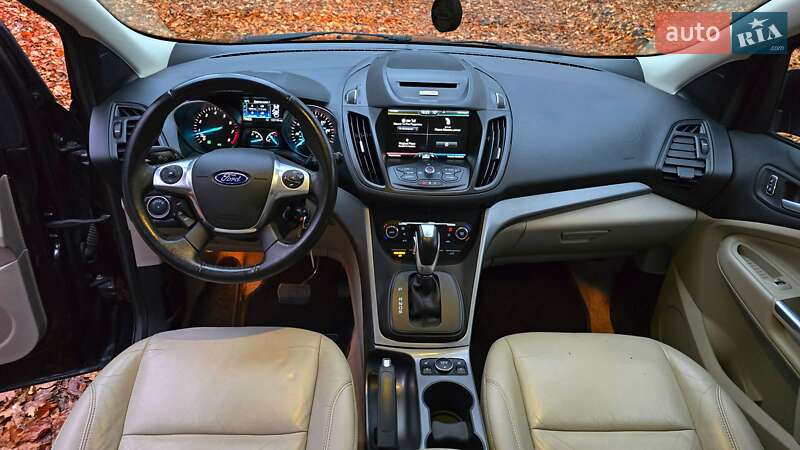 Внедорожник / Кроссовер Ford Escape 2015 в Львове