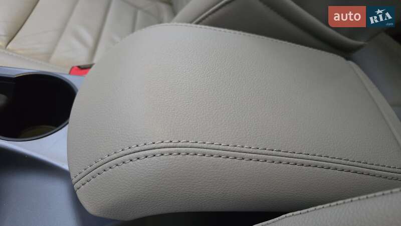 Внедорожник / Кроссовер Ford Escape 2015 в Львове