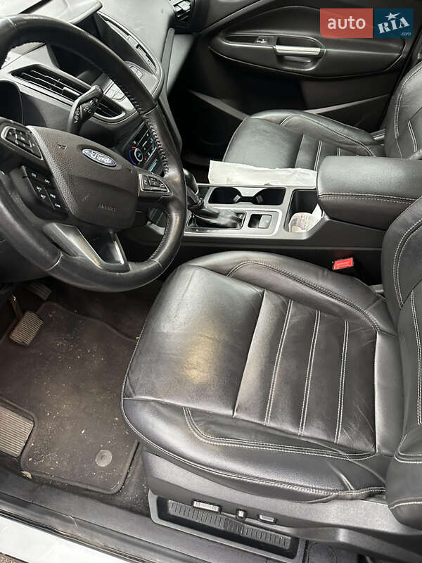 Внедорожник / Кроссовер Ford Escape 2018 в Житомире