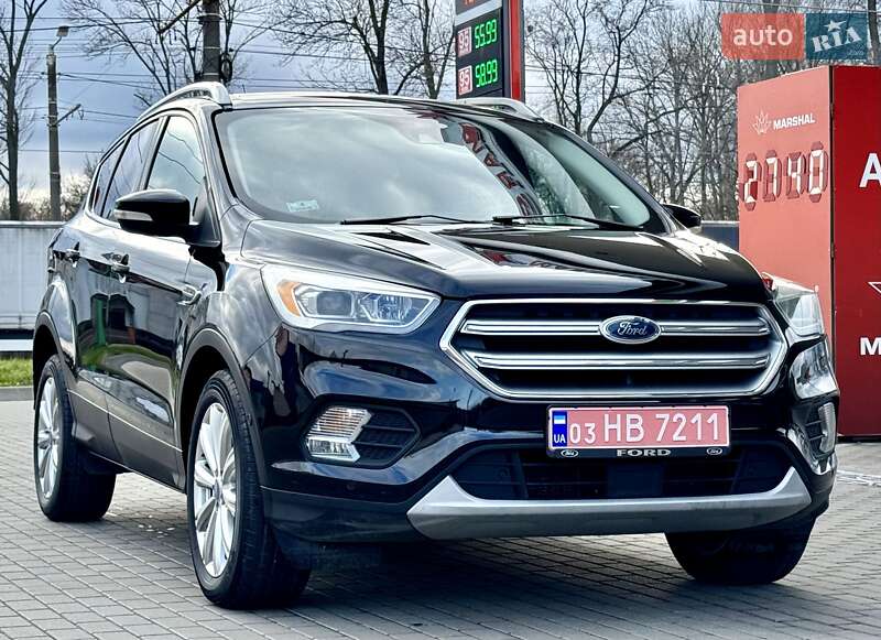 Внедорожник / Кроссовер Ford Escape 2017 в Житомире