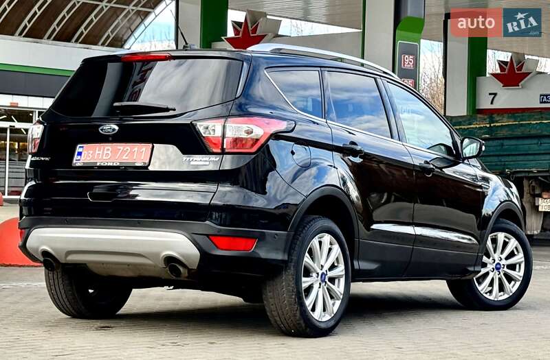 Внедорожник / Кроссовер Ford Escape 2017 в Житомире